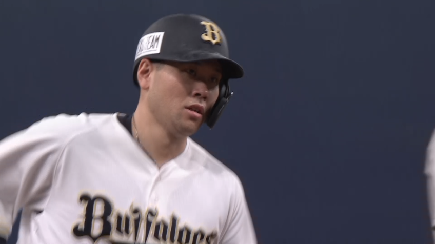 7回裏・B福永奨 レフトスタンドへの今季第1号勝ち越しソロHR!!