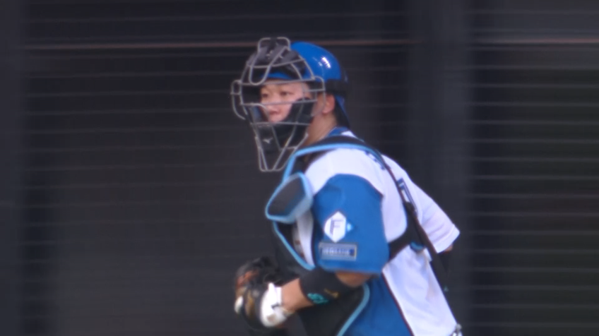 5回表・F進藤勇也 二塁への正確な送球で三振ゲッツー!!