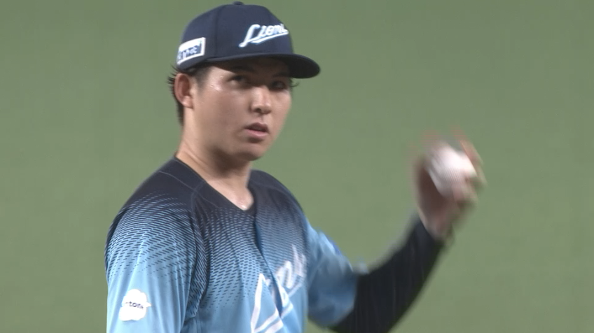 5回表・L武内夏暉 牽制で一塁ランナーを刺す!!