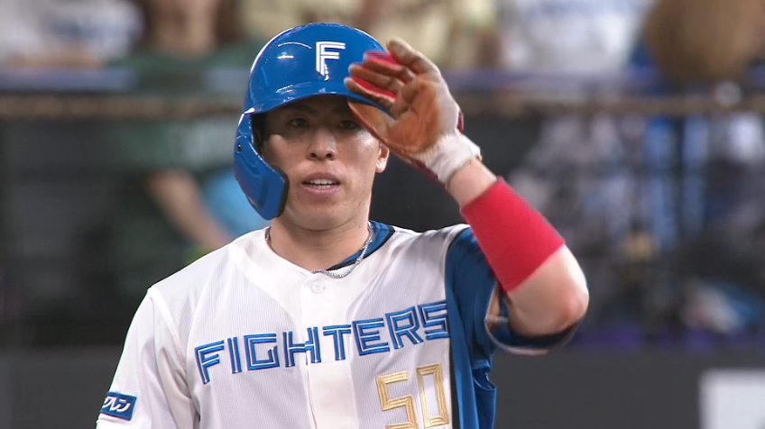 6回裏・F五十幡亮汰 浅いフライでもタッチアップでチャンスを拡大する走力を見せる!!
