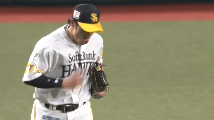 3回表・H柳田悠岐 抜ければ追加点となる場面でジャンピングキャッチ!