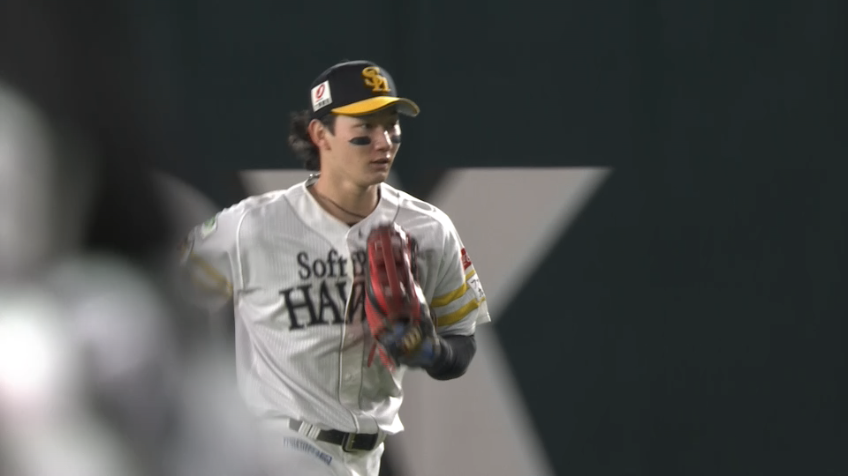 4回表・H正木智也 フェンスにぶつかりながらもキャッチ!!
