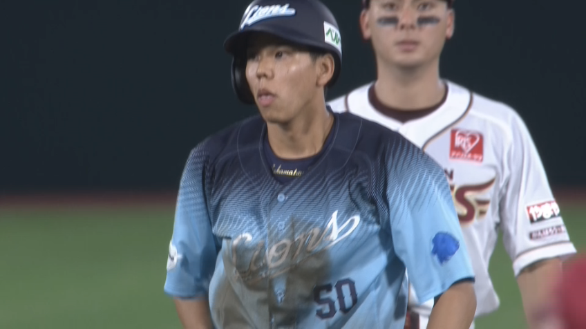 8回表・L高松渡 今シーズン4つ目の盗塁を決める!!