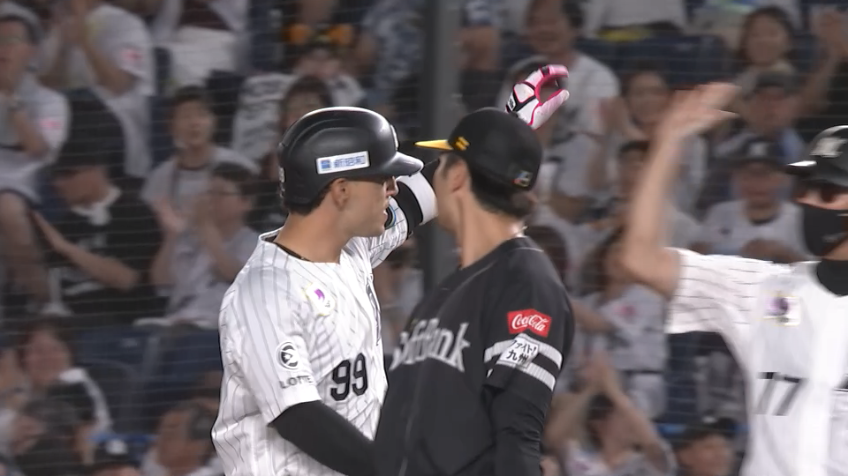 1回裏・Mソト レフト前へのタイムリーヒットで1点を返す!!