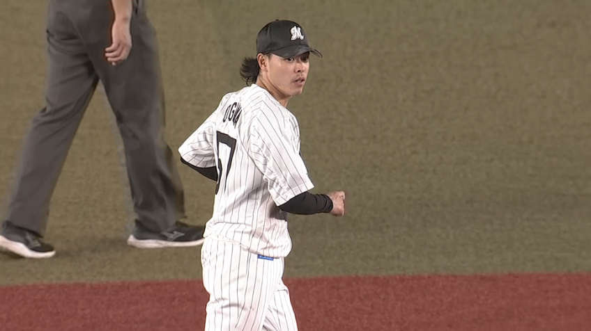 9回表・M小川龍成 逆シングルで捕球後ジャンピングスロー!!