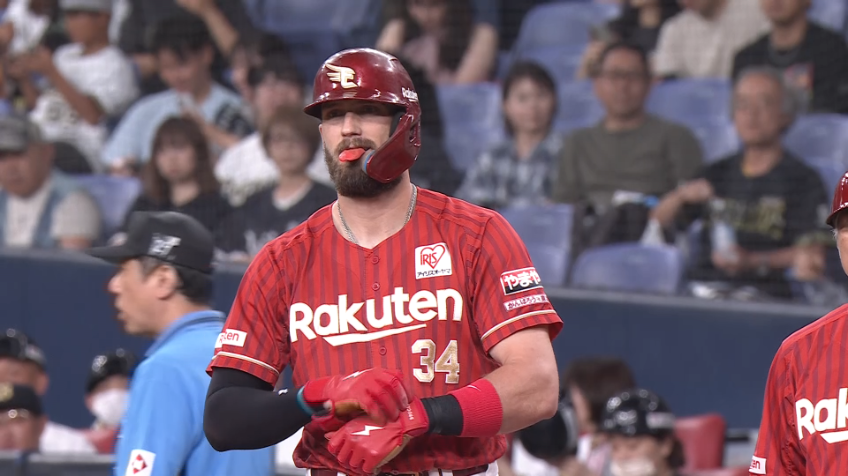 1回表・Eマッカスカー ライトへ先制タイムリーヒット!!