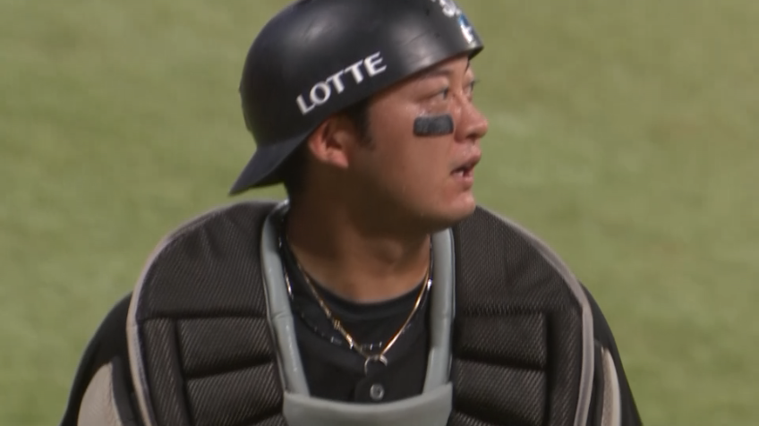 8回裏・M佐藤都志也 華麗なフィールディングでアウトを奪う!!
