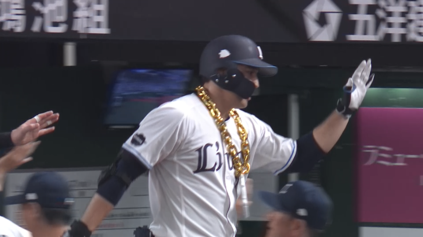 1回裏・L林安可 ライトへの特大3ランホームランで先制!!