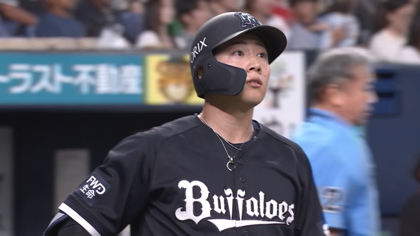 3回裏・B来田涼斗 高めの変化球に食らいつきファウルにする!!