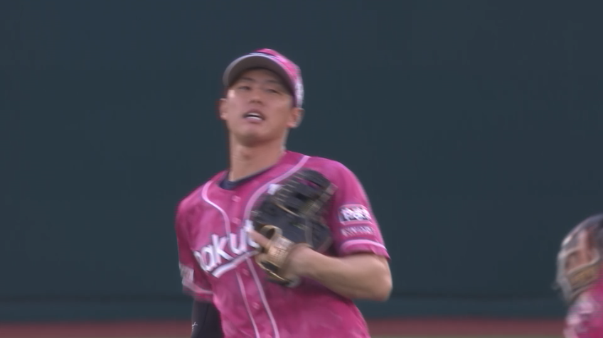 3回表・E辰己涼介 浅いセンターフライを猛ダッシュでキャッチ!!