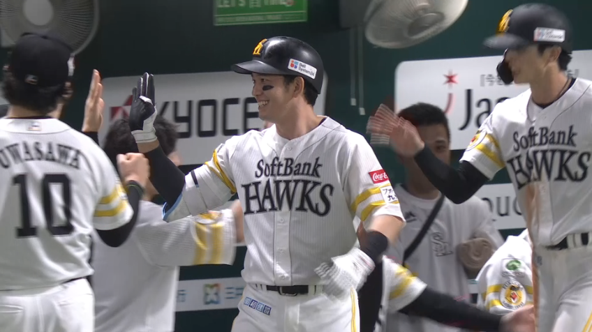 3回裏・H栗原陵矢 ライトスタンドへの2ランホームランで逆転!!