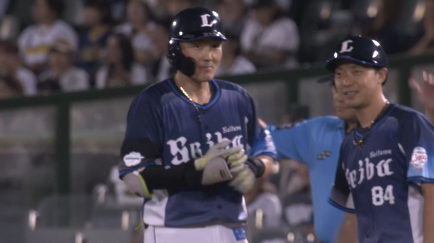 4回表・L源田壮亮 引っ張った打球はライト前へのタイムリー!!