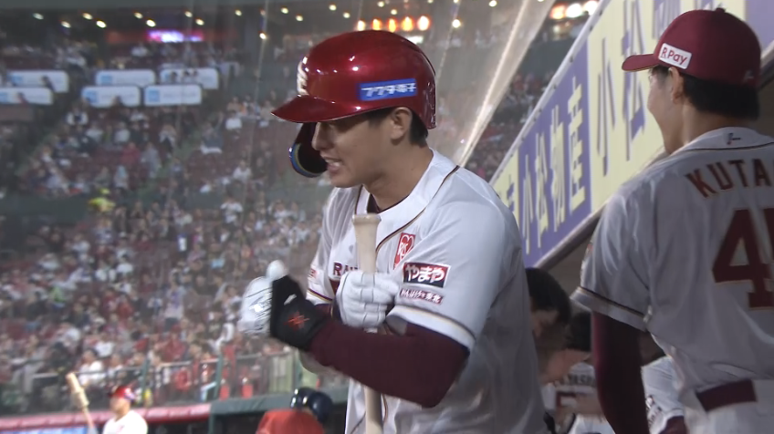 8回裏・E辰己涼介 逆方向へ先制のソロホームラン!!