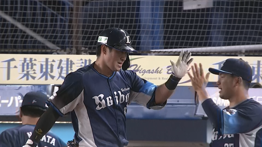 7回表・L渡部聖弥 バックスクリーンへ今季第10号となるHR!!
