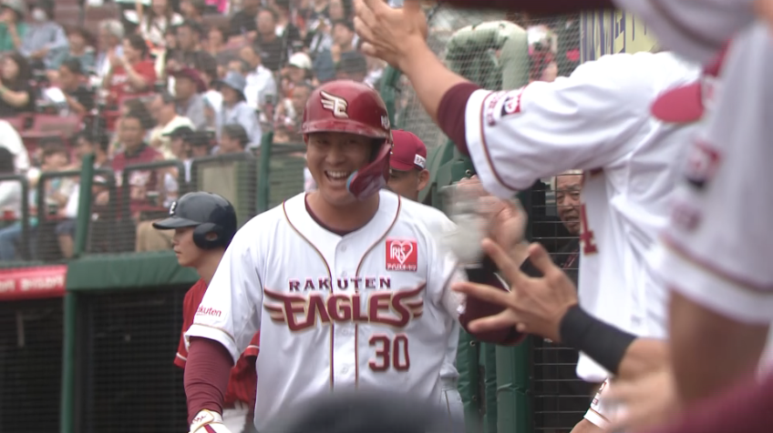 4回裏・E繁永晟 ライトへ勝ち越しとなる犠牲フライ!!