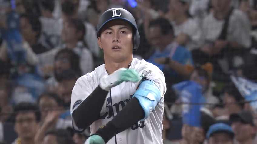 7回裏・L長谷川信哉 三遊間抜ける勝ち越しのタイムリーヒット!!