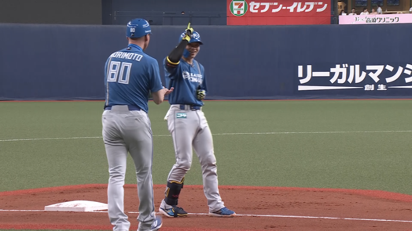 8回表・F田宮裕涼・矢澤宏太 好走塁光りレフトへ先制タイムリー!!