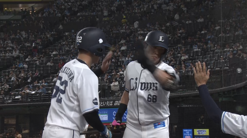 8回裏・L岸潤一郎 反撃の狼煙を挙げる犠牲フライで1点返す!!