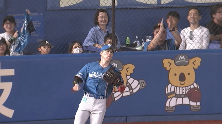 9回裏・F五十幡亮汰 快足を飛ばしてフライキャッチ!!