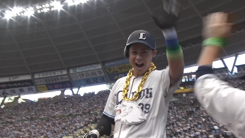 1回裏・L平沢大河 華麗な一発で幕開け!! ライトスタンドへ運ぶ先制HR!!