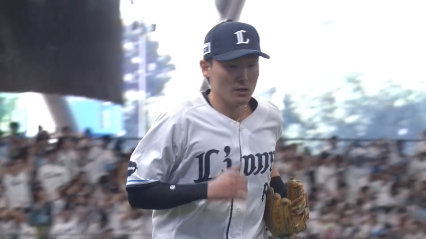 3回表・L源田壮亮 三遊間の難しい打球をアウトにする!!