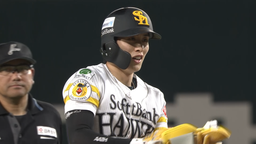 5回裏・H周東佑京 俊足で2ベースヒットをもぎ取る!!