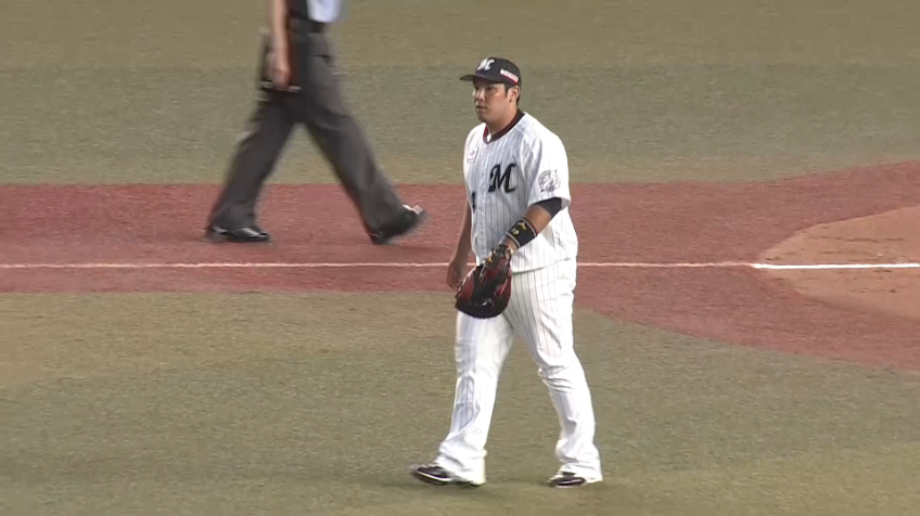 3回表・M井上 素晴らしいグラブトスを魅せる！