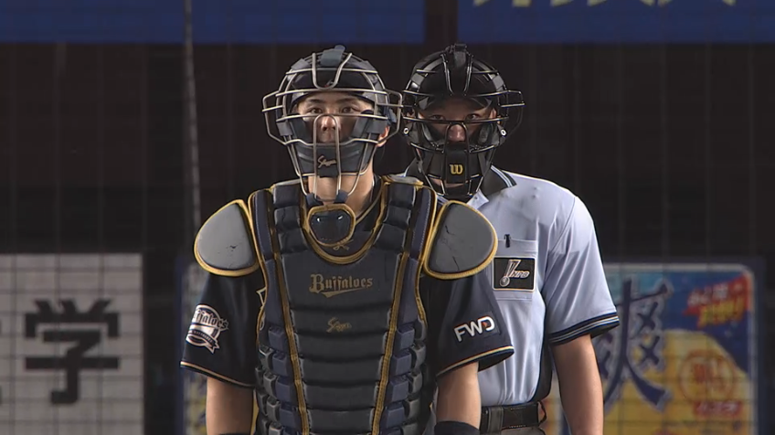 7回裏・B若月 完璧なストライク送球で盗塁を阻止！