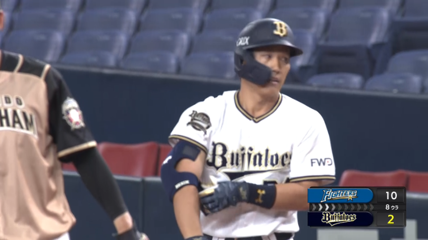 8回裏・B吉田正 見事なバッティングでタイムリーヒット!!