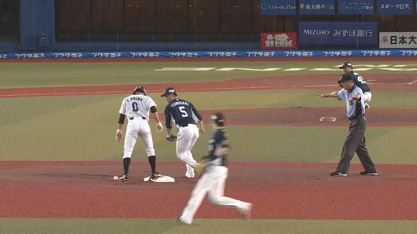 1回裏・M荻野貴 今シーズン9個目の盗塁を決める‼