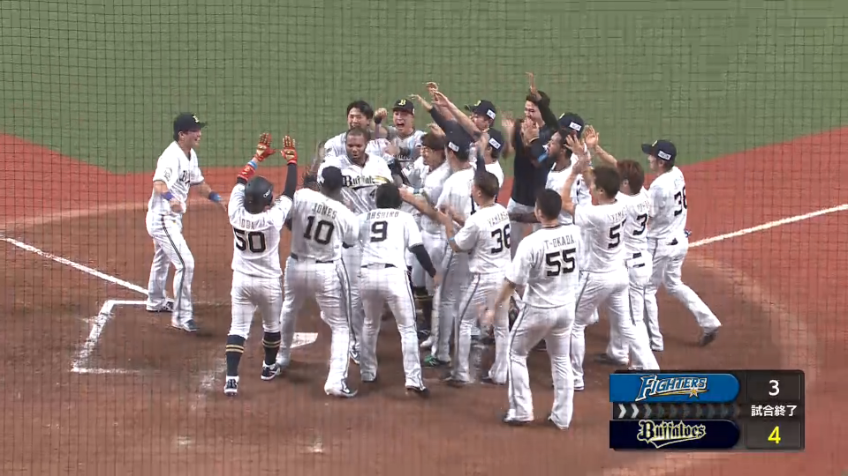 9回裏・Bロドリゲス 劇的な結末!! 第4号のサヨナラ逆転3ランホームラン!!