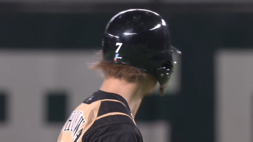 7回表・F西川 ライトフェンス直撃の同点タイムリー2ベースヒット!!