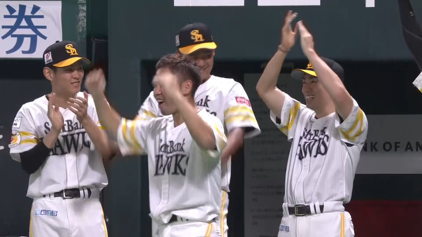 7回裏・H松田 センター前タイムリーヒットで逆転に成功！