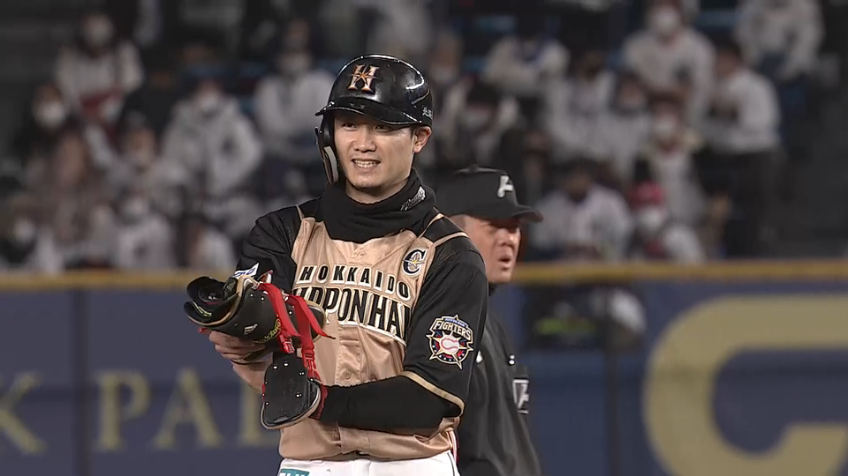 6回表・F西川 勝ち越しのライト線へのタイムリー2ベースヒット!!