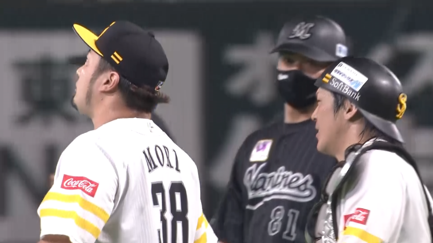 9回表・H森 9回を三者凡退に締め、ホークスが初戦を取る!!
