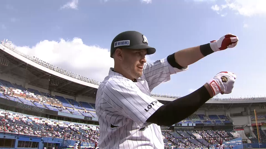 2回裏・Mレアード レフトスタンドへ第1号2ランホームランを放つ!!