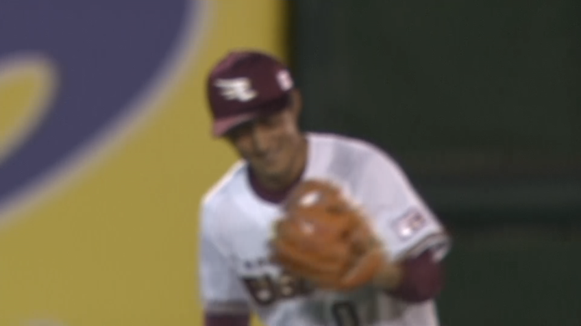 8回表・E小深田 ピンチの場面でナイスプレーを見せる!!