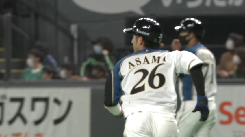 4回裏・F淺間 もうハマりました!! チャンスを呼ぶセンター前ヒット!!