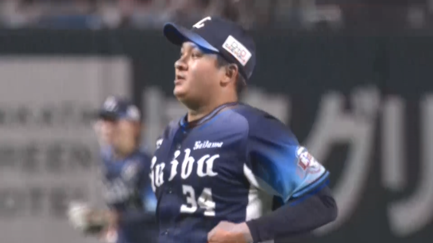 6回裏・L佐野 クリーンナップを3者連続三振に仕留める