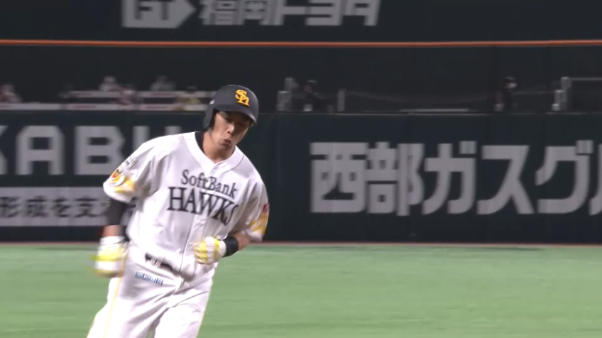 9回裏・H柳田 レフトスタンドへソロホームランを放つ!!