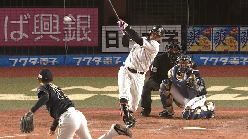 3回裏・Mマーティン センターへのタイムリーヒットで勝ち越しに成功!!