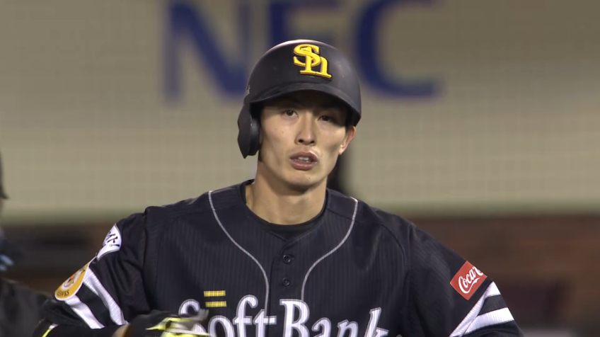 5回表・H周東 すぐさま追いつく!!今日3本目の安打となる同点タイムリーヒットを放つ!!