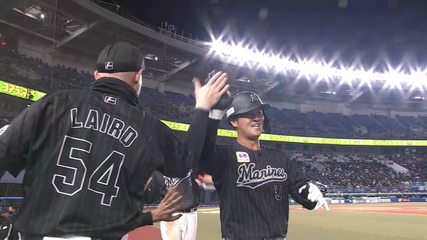 4回裏・M山口 プロ初ホームランで逆転に成功!! 試合を振り出しに戻す!!