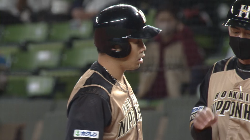 6回表・F近藤 センターへの同点タイムリーヒットを放つ!!