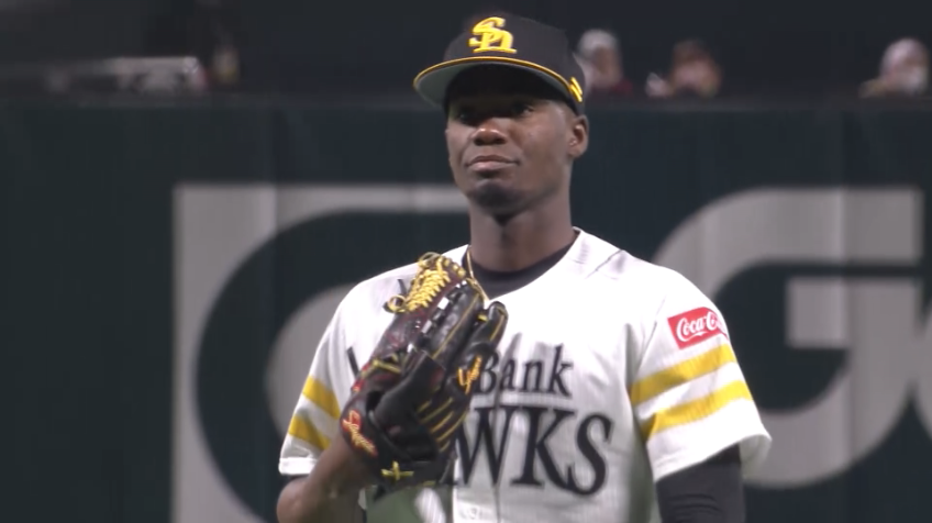 9回表・Hモイネロ B伏見をカーブで打ち取り、ピンチの場面を抑える!!