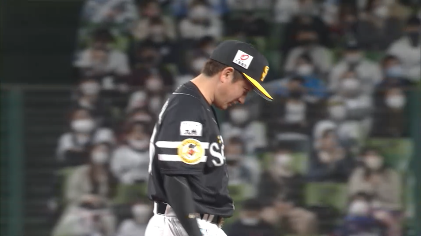 2回裏・H川島 体勢を崩しながらも送球する、執念のプレー!!