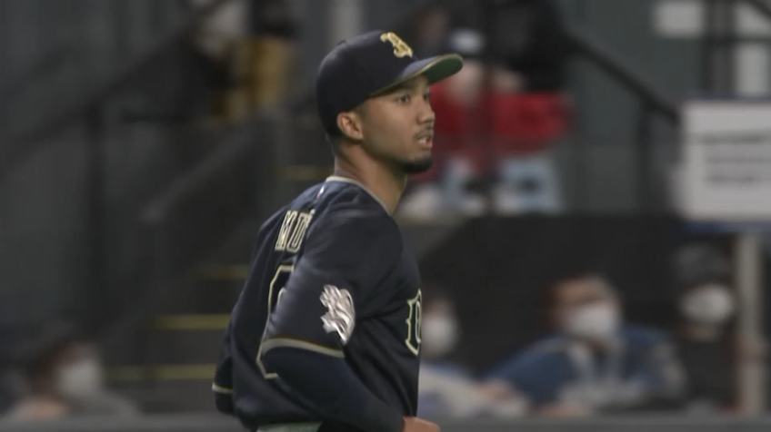 5回裏・B宗 高いバウンドのゴロを華麗に処理して間一髪でアウトにする!!