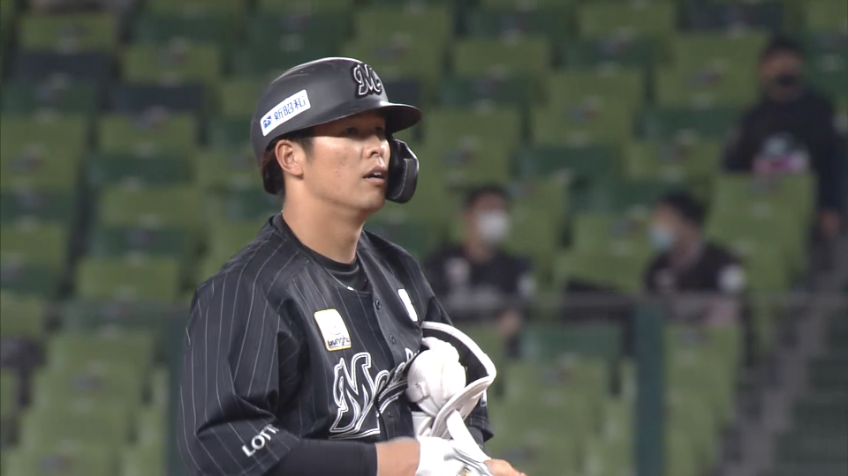 1回表・M中村 外角の球を巧みに捌く技あり先制打!!