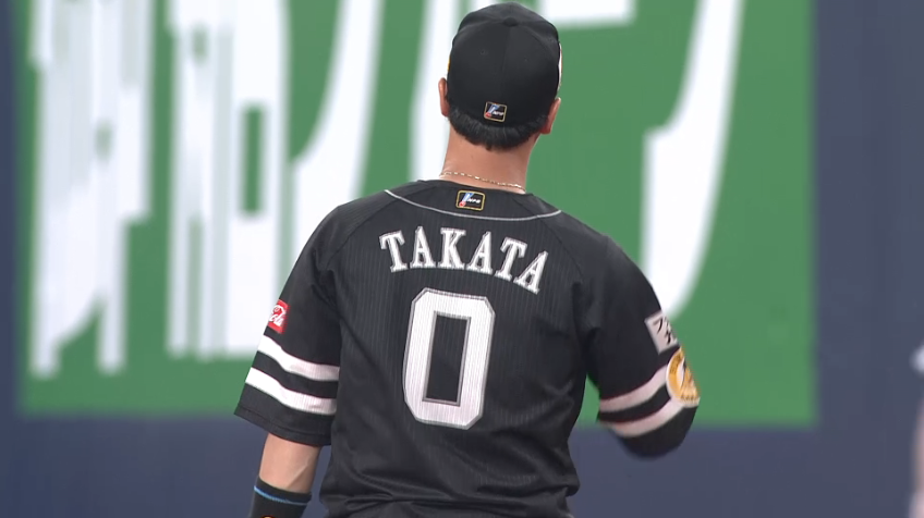 8回裏・H髙田 一塁線の当たりをナイスキャッチ!!