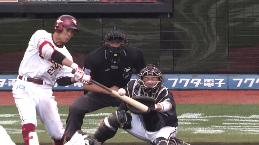 4回裏・E岡島 今季2号の2ランホームランで点差を広げる!!